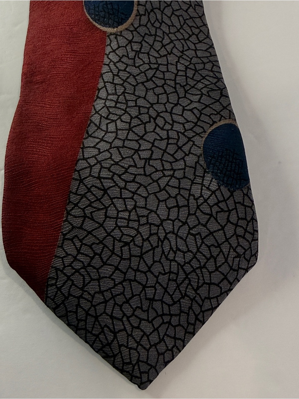Vintage Abstract Burgundy & Gray Silk Necktie – Retro Art Designer Statement Tie